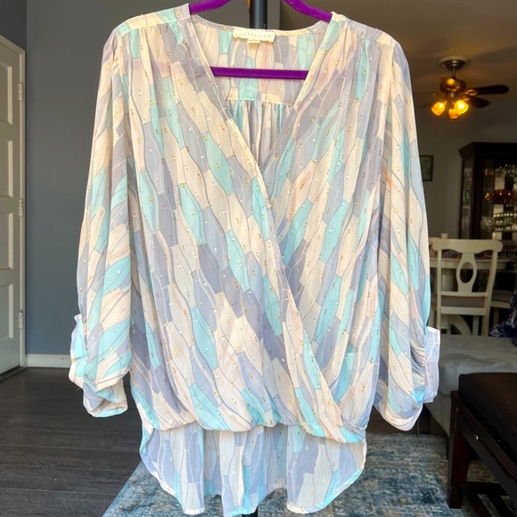 Lovestitch Hi-Lo Pastel Colored Blouse - Picture 6 of 15